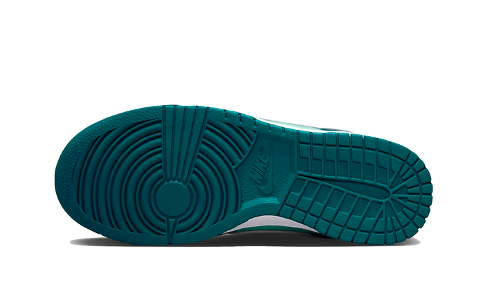 Chaussure Nike Dunk Low pour Femme - Vert - DD1503-301