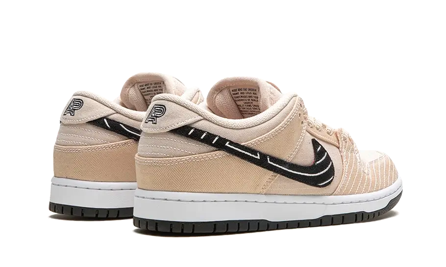 Nike SB Dunk Low Albino & Preto - FD2627-200