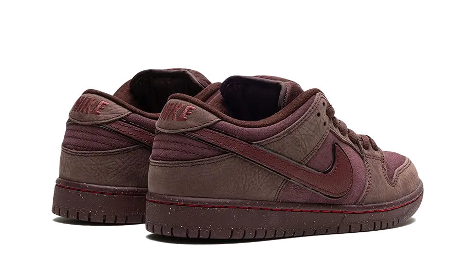 Buty do skateboardingu Nike SB Dunk Low Premium - Czerwony - FN0619-600