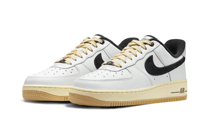 Sapatilhas Nike Air Force 1 '07 LX para mulher - Branco - DR0148-101