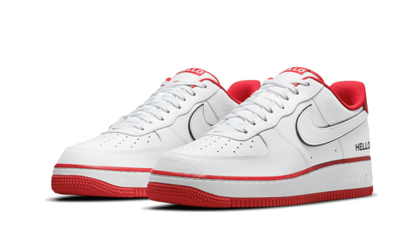 air force one low white red