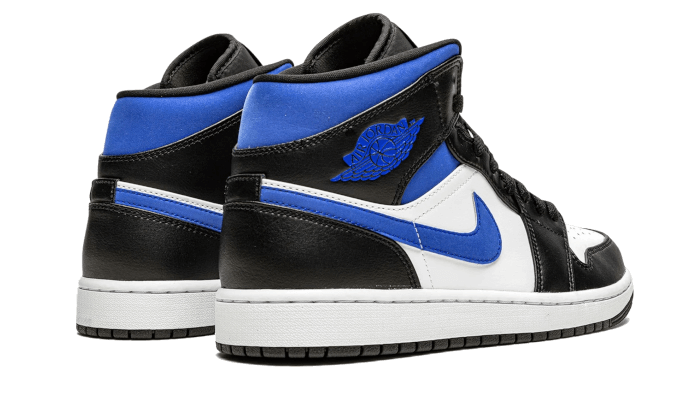 black and royal blue jordan 1