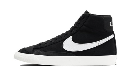 blazer nike noir et blanche