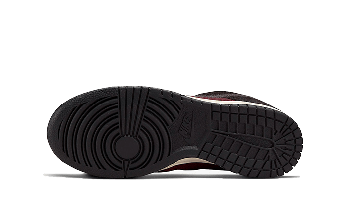 Chaussure Nike Dunk Low SE pour femme - Rouge - DQ7579-600