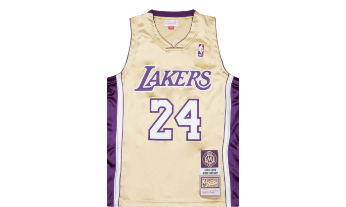 Mitchell and Ness Los Angeles Lakers Kobe Bryant Hall of Fame Authentic Jersey Purple