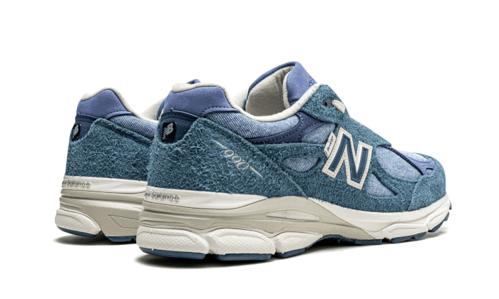 New Balance Made in USA 990v3 Levi's - Unisex EU 45, Blue - M990LI3