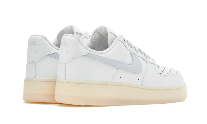 Sapatilhas switch Nike Air Force 1 '07 para mulher - Branco - FD0793-100