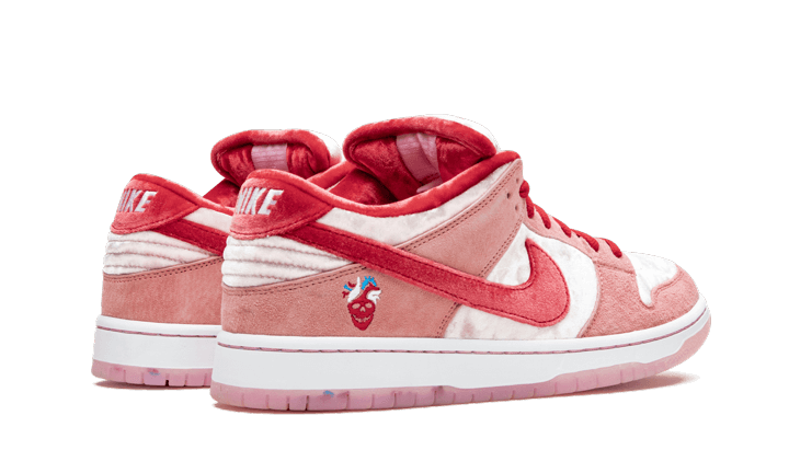 NIKE SB DUNK low strange love 27.5