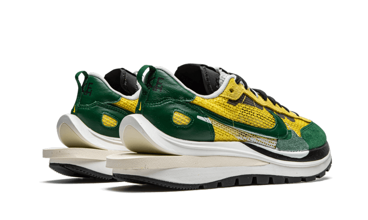 Nike Vaporwaffle sacai Tour Yellow Stadium Green - CV1363-700