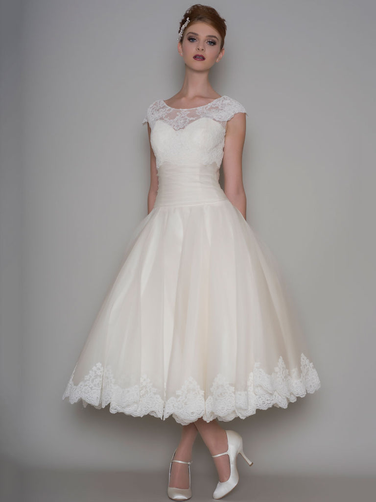 Tea-Length A-Line Scoop Neck Appliqued Cap Sleeve Tulle Wedding Dress ...