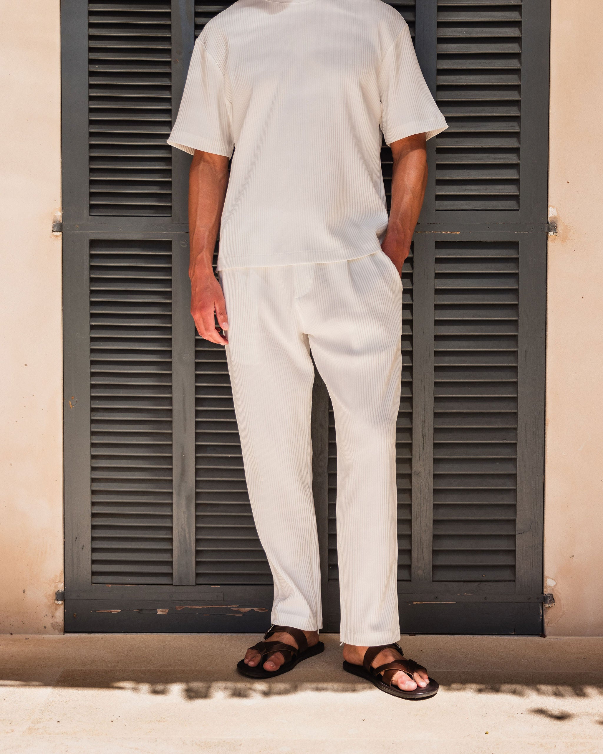 PLEAT TROUSER WHITE - NOVU product image