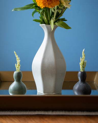 porcelain table vase