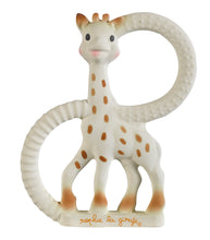 Sophie la Girafe - So' Pure Teething Ring https://babystuff.co.nz/products/sophie-la-girafe-so-pure-teething-ring The first teething ring made of 100% natural rubber. Made from the same natural rubber and food grade paints as the original Sophie la giraffe. Great for little hands to hold and ideal for soothing painful gums. Features a variety of textures to relieve baby at different stages of teething.
