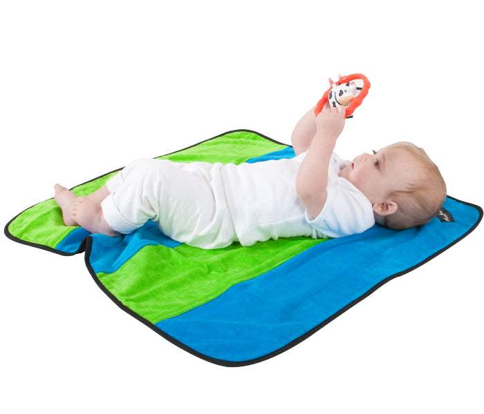 Mum2Mum - Play n' Change Mat https://babystuff.co.nz/products/mum2mum-play-n-change-mat Fun. Providing a clean space for baby wherever you are. Funky two colour stripe design. Dimensions: 74cm (w) x 74cm (l) Made from 100% cotton, super-absorbent velour toweling with a nylon water resistant backing.