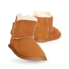 EMU - Baby Bootie - Chestnut https://babystuff.co.nz/products/emu-baby-bootie-chestnut Little feet love EMU Australia double face sheepskin baby booties.