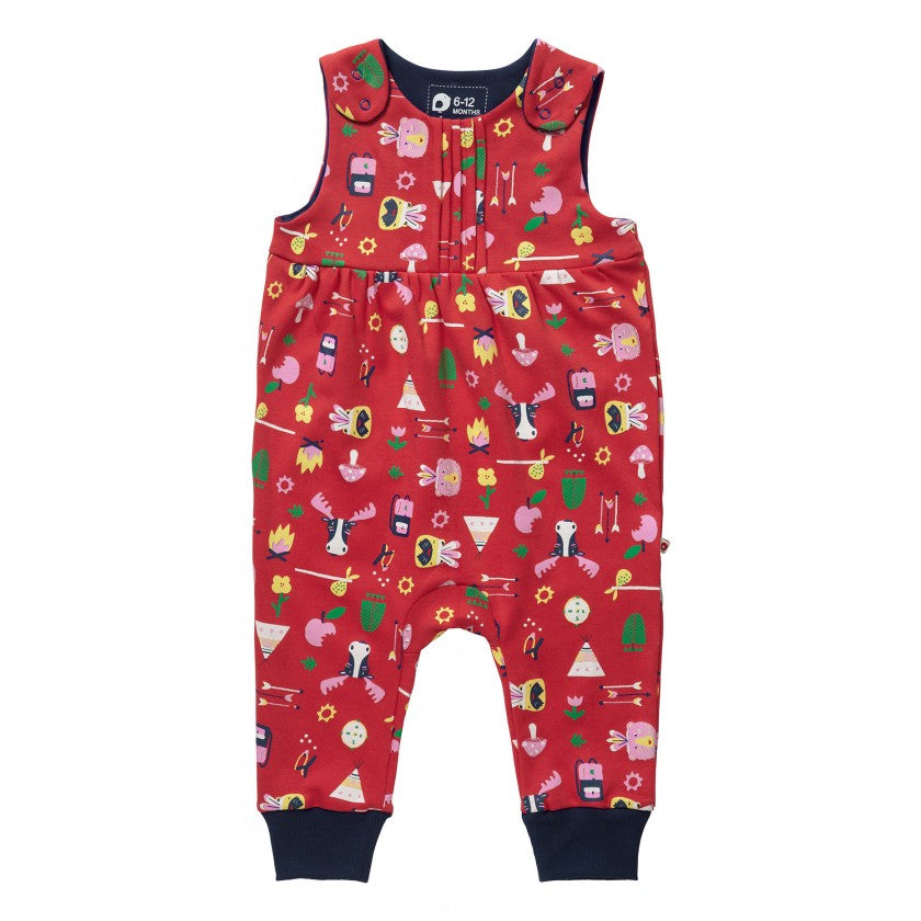 piccalilly - bowness dungarees https://babystuff.co.nz/products/piccalilly-bowness-dungarees Our gorgeous red girls jersey dungarees for baby and toddler are perfect playwear for both indoors and outdoors. Made from beautifully soft and durable organic cotton and featuring a bright and vibrant red outdoor adventure print with mushrooms, campfires and all the fun of an outdoor camping adventure! Features side s...
