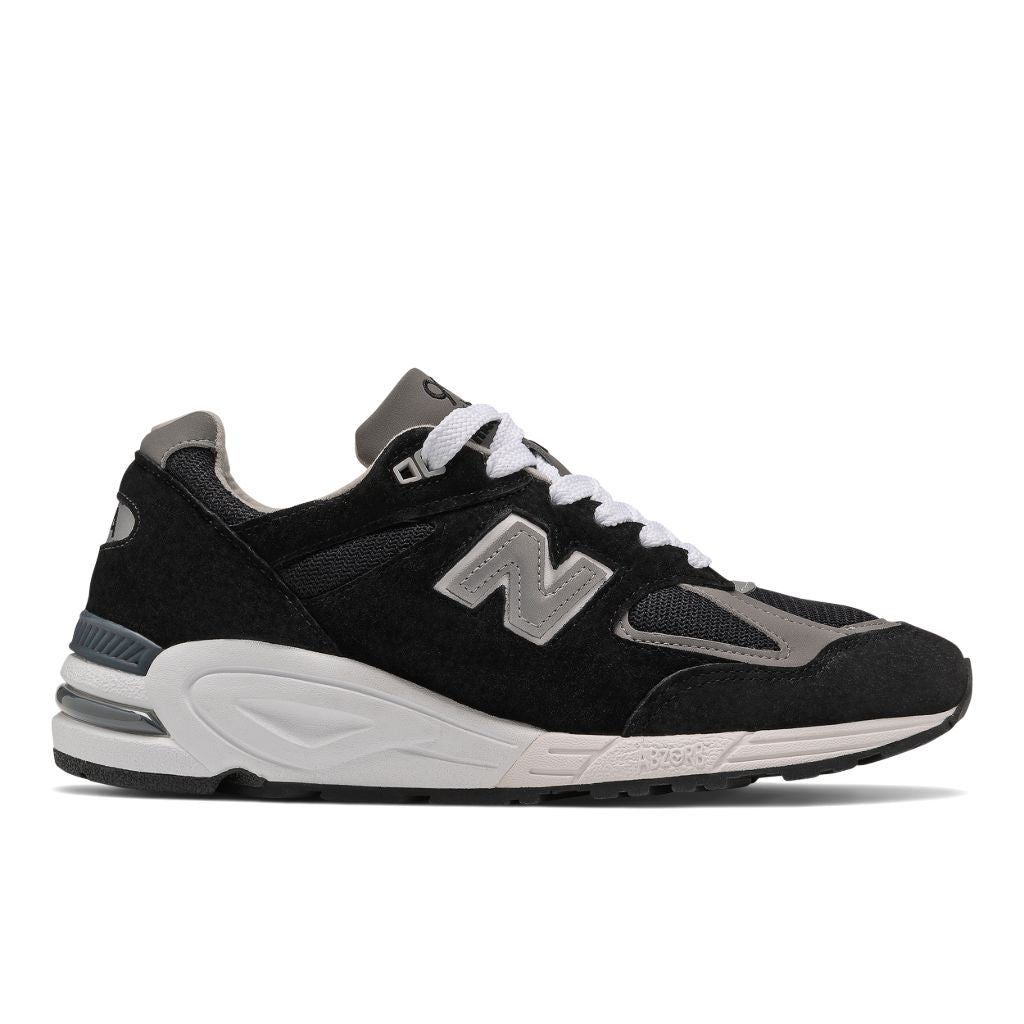 New Balance 990 v2 Black & White - Made in USA – groovyshoes