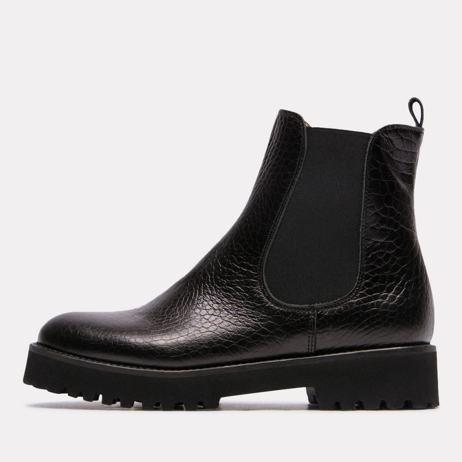 andre assous peggy leather chelsea boots