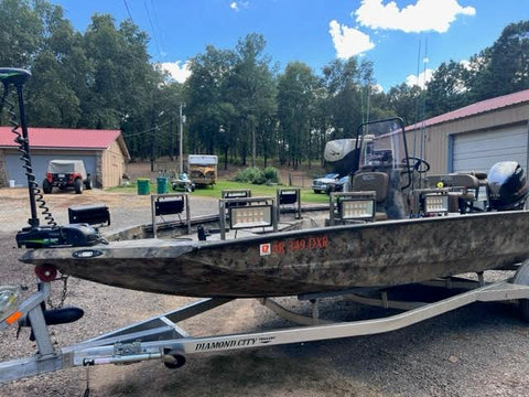 Bowfishing Boat with T Rail Mounting System for Swamp Eye HDs