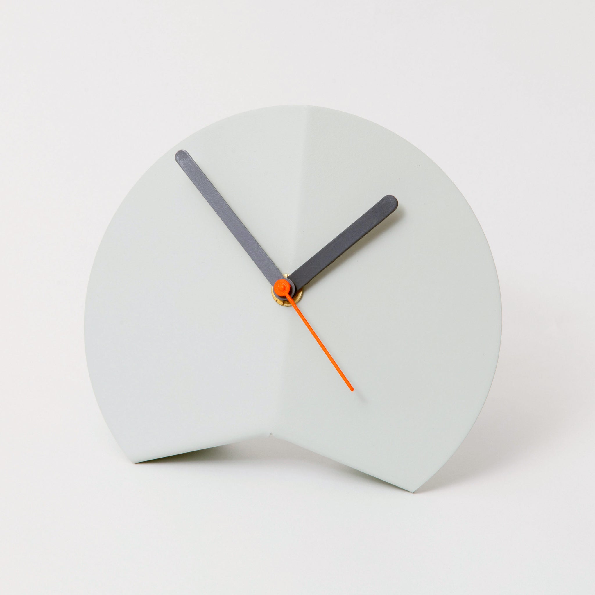 Contemporary Metal Desk Clock In 3 Colours Wow Gallery Gifts