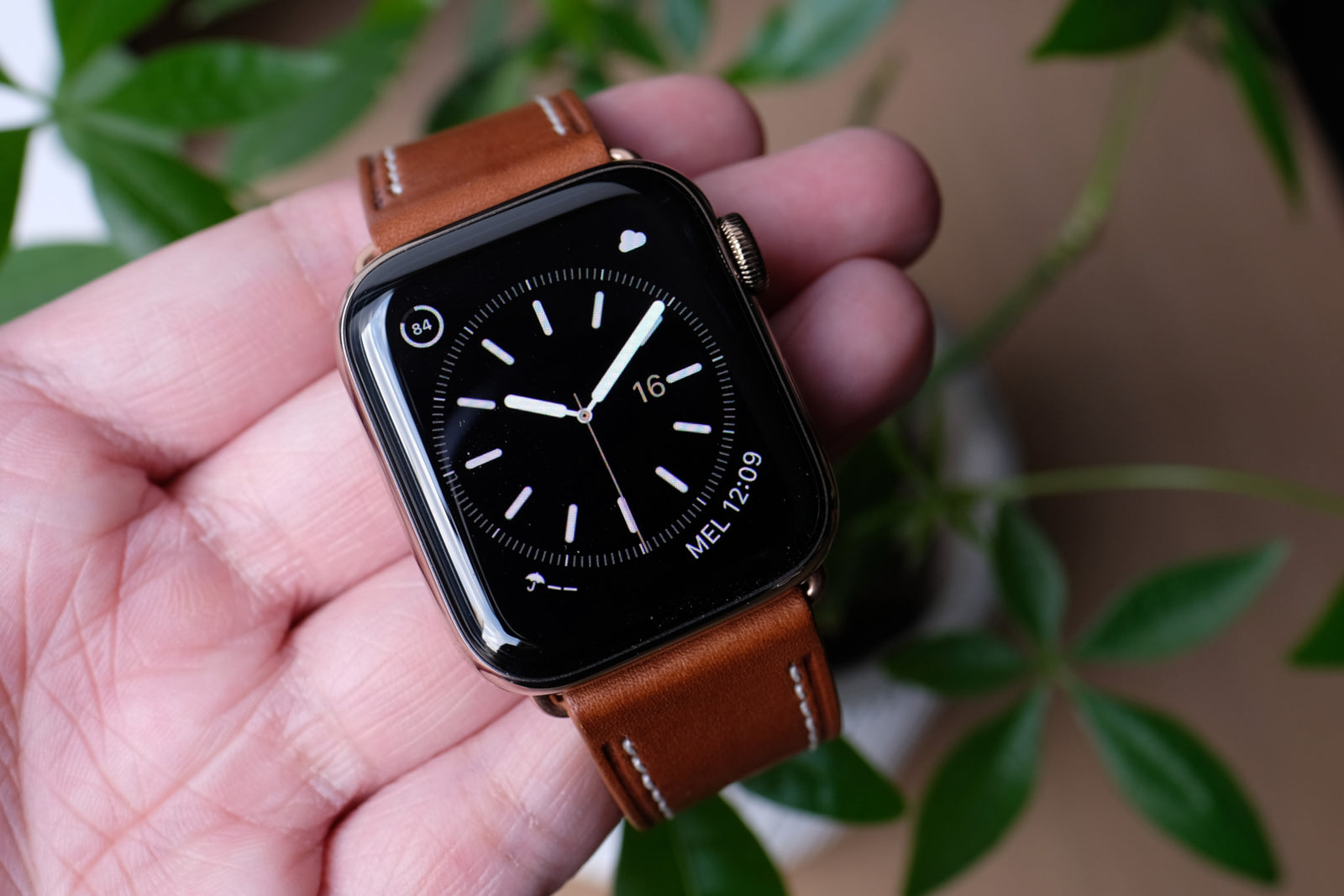Fauve Barenia Slim Apple Watch Strap - Delugs