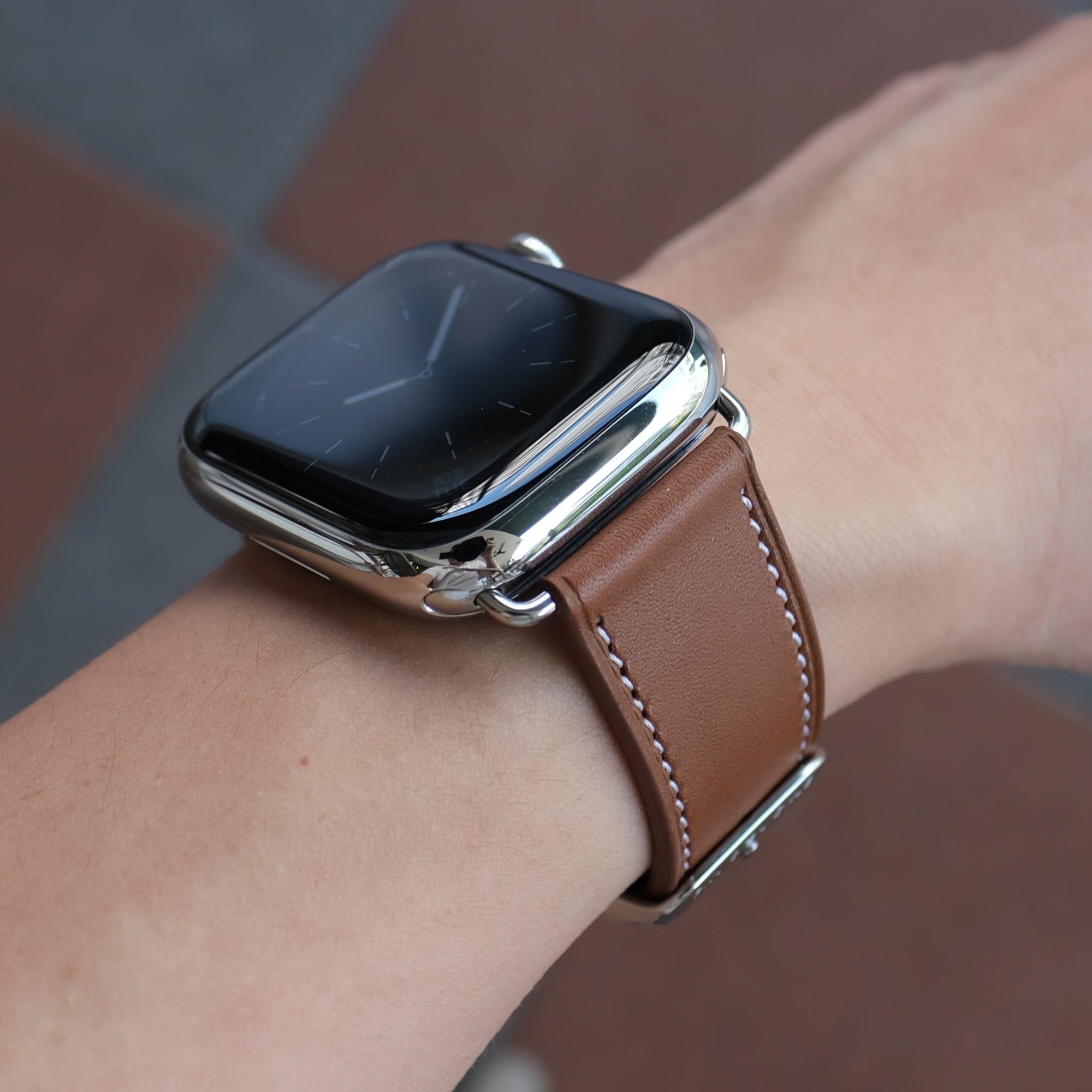 Apple Watch Leather - Mahogany/Natural/Silver Aluminum