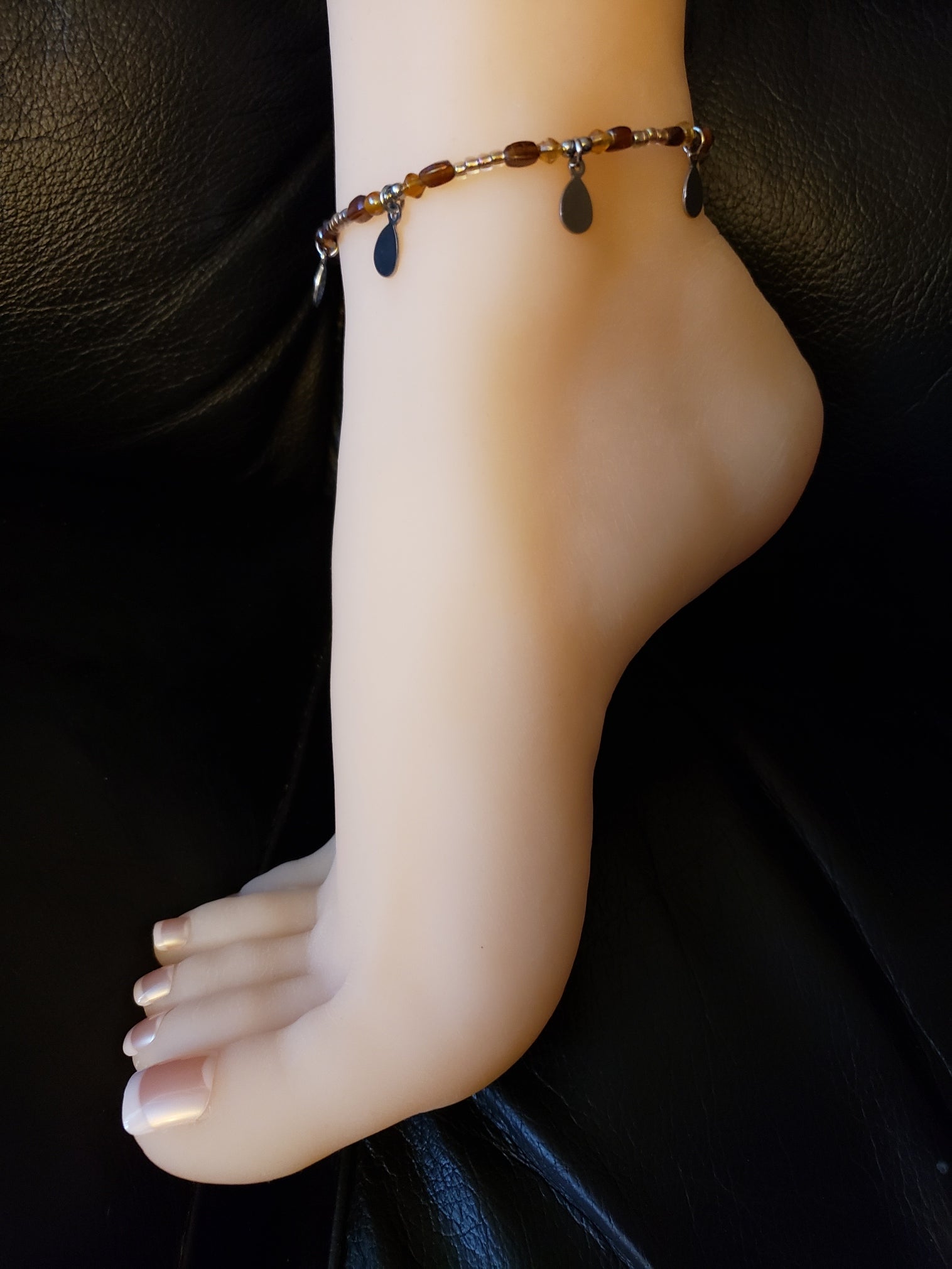AN024 - Anklet