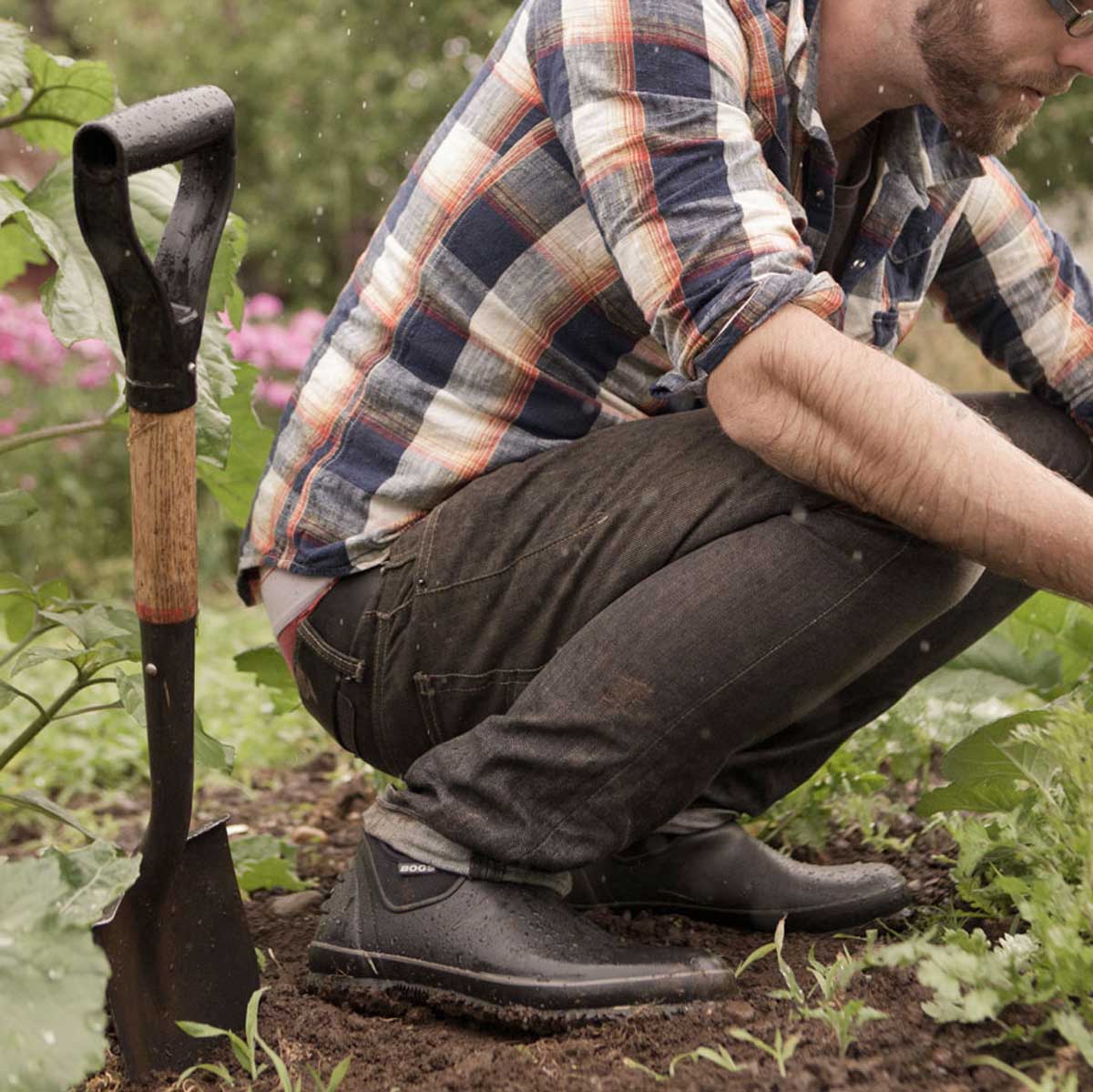 men's yard work shoes