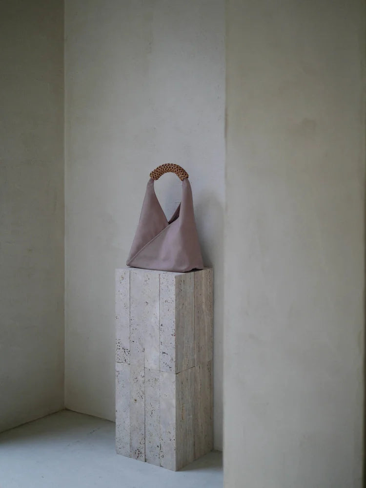 WOVEN TRIANGLE BAG SMALL - PURPLE