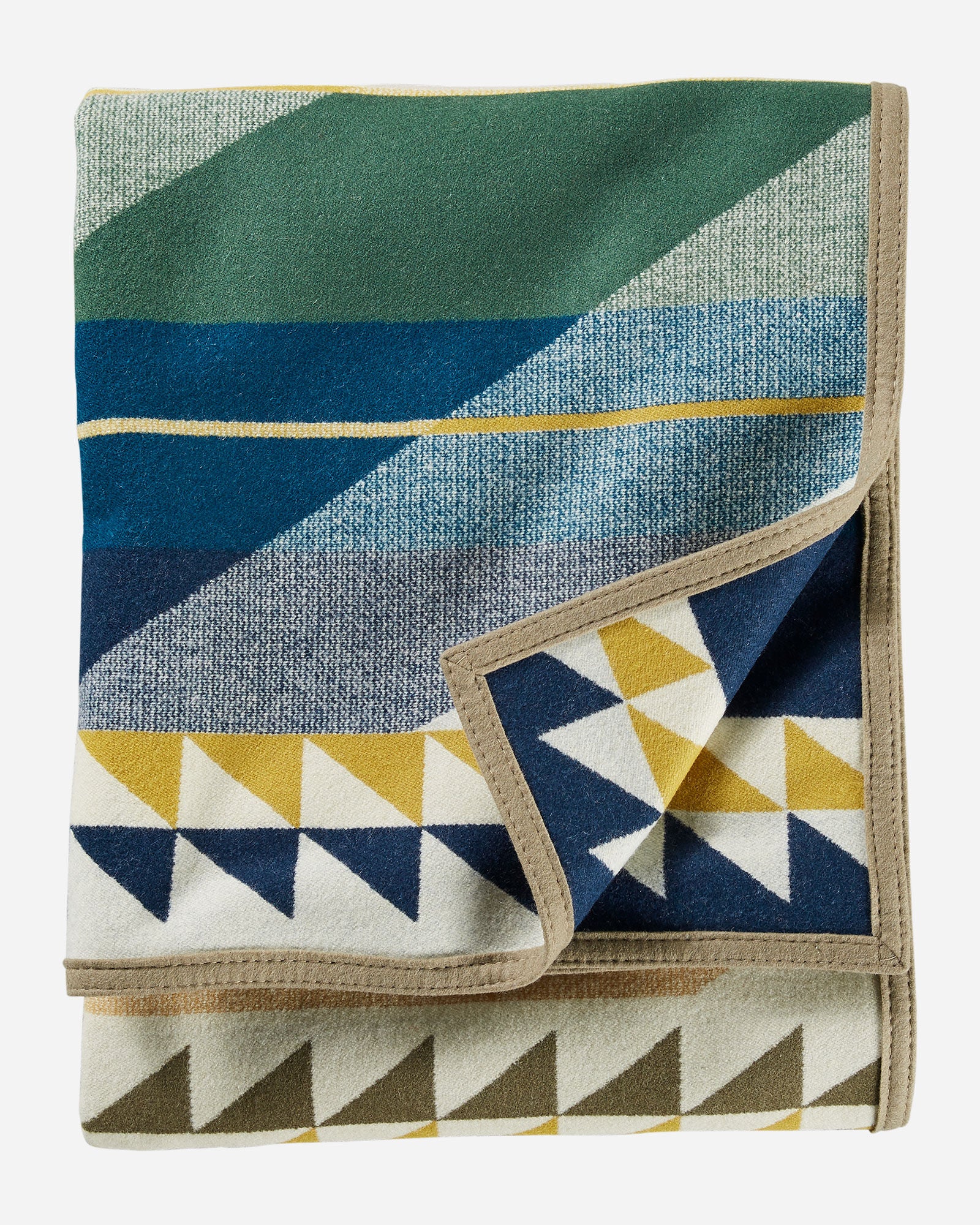 PENDLETON - FOSSIL SPRINGS Blanket Robe – Design & Detail -Mountain Style