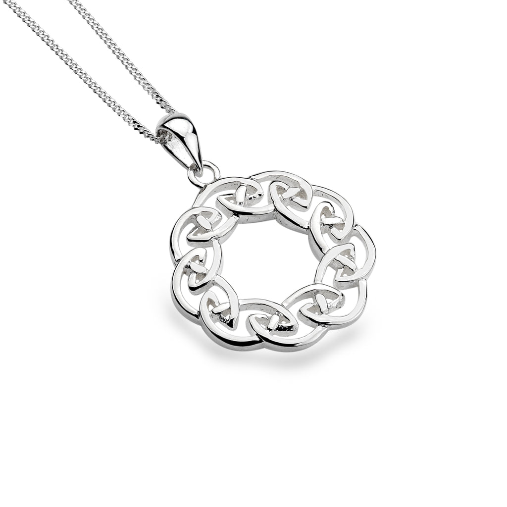 Circular knotwork pendant Celtic Lands