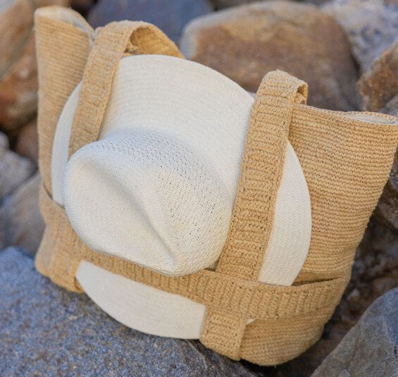 Packable white hat and beach bag.