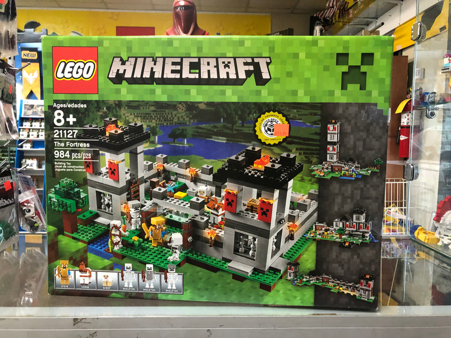 Minecraft the village brick building kit 21128 top
