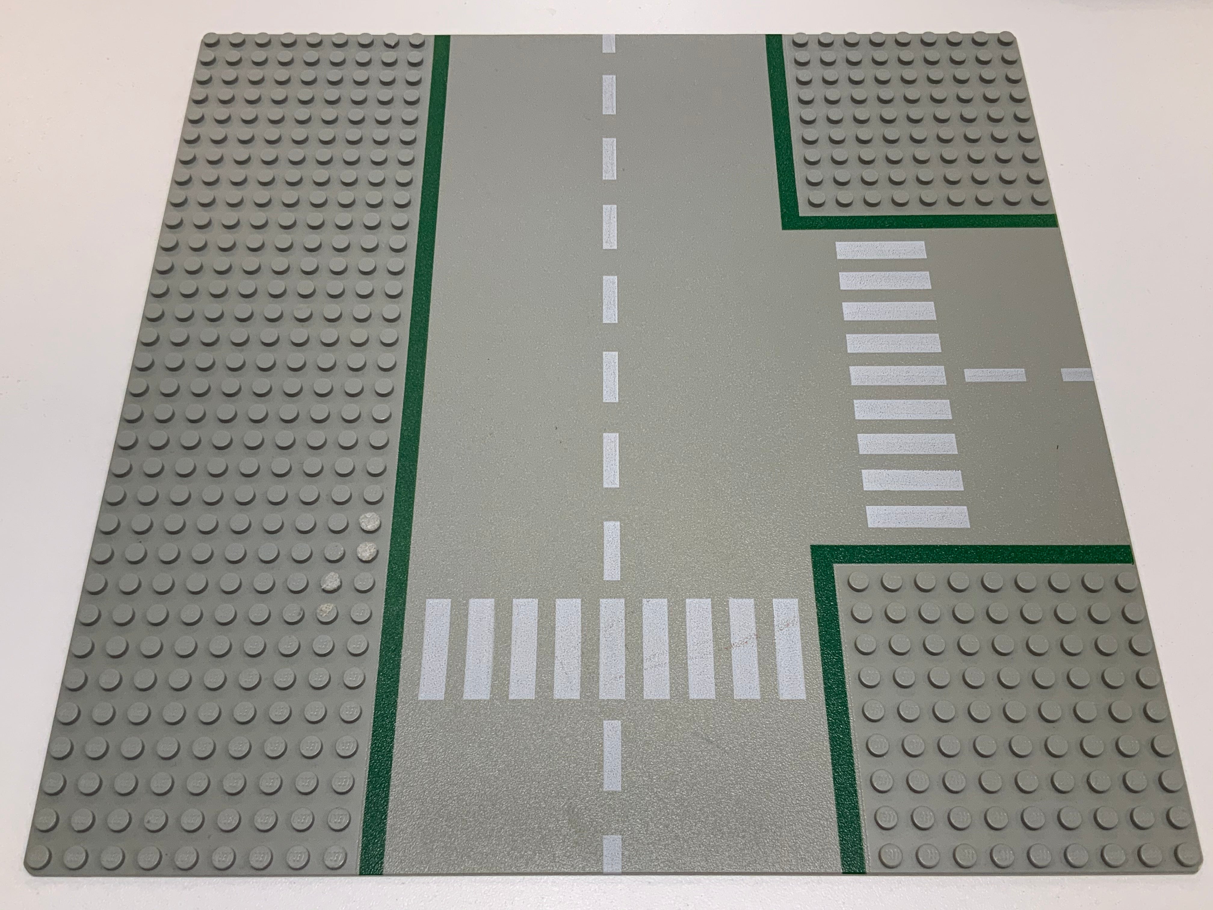 32x32 LEGO Road Baseplate 607p01 Atlanta Brick Co