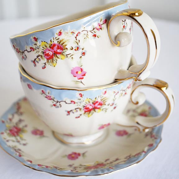 Simply Elegant White and Gold Fluted Teacups - set of four – The Twiggery