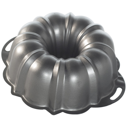 Classic Fluted, Loaf Pan - Nordic Ware @ RoyalDesign