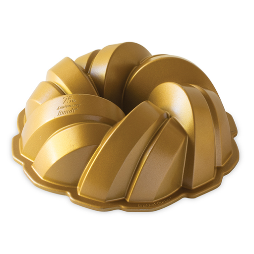 Magnolia Bundt®, Bundt® Keeper and Vanilla Bundt® Mix Set - Nordic Ware