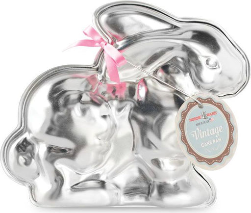 https://cdn.shopify.com/s/files/1/2373/0269/products/nordicware-easter-bunny-3-d-cake-pan-34_322e0be6-41be-4db3-809c-9a12ceda7cbe_512x435.gif?v=1582571598