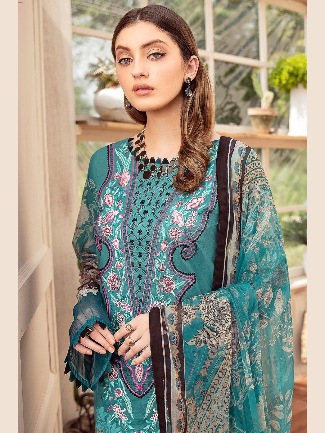 Chiffon & Lawn Embroidery Salwar Kameez - Pakistani Dress - C523L ...