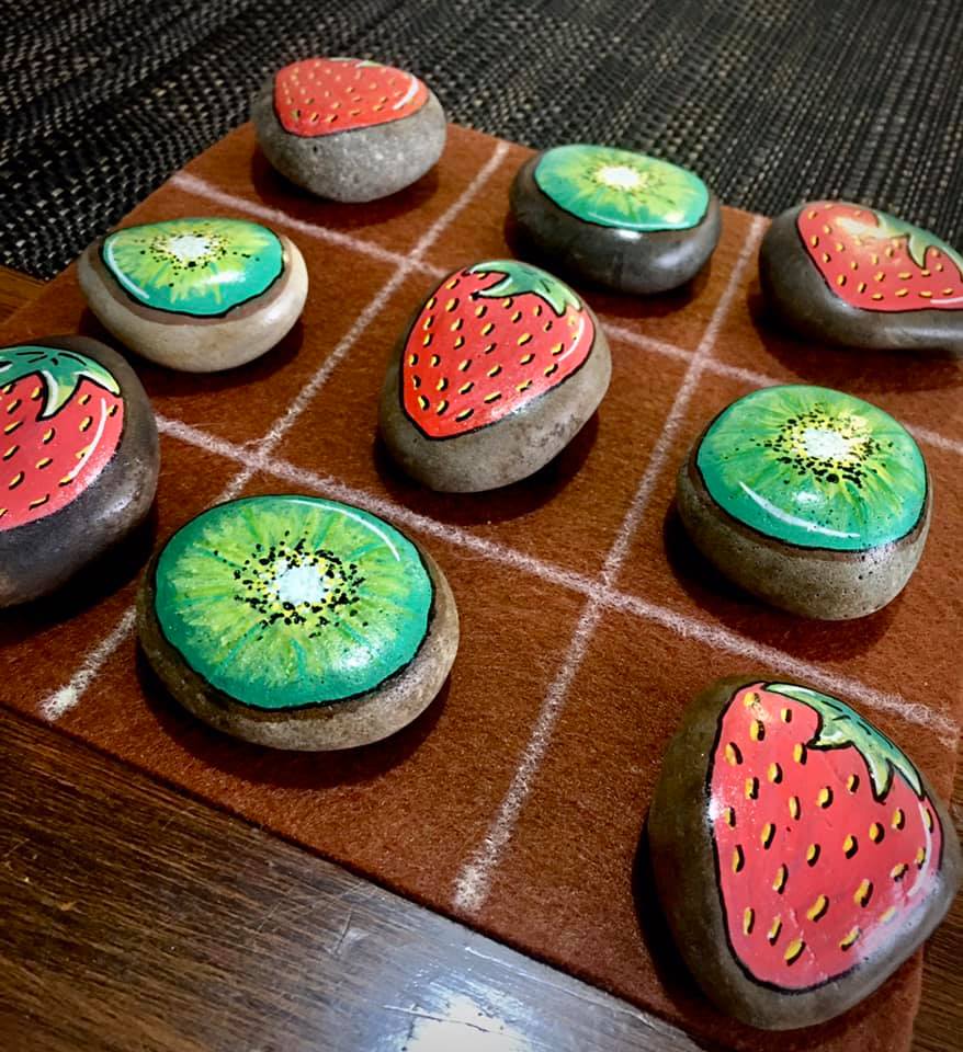 Watermelon and kiwi tic-tac-toe with rocks | Samantha Dorahy