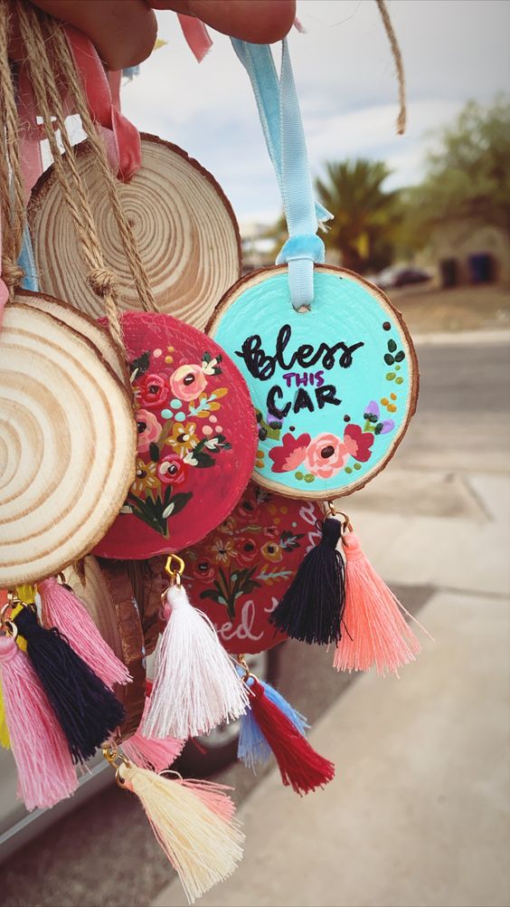 Car charm with pompom garland wood slice