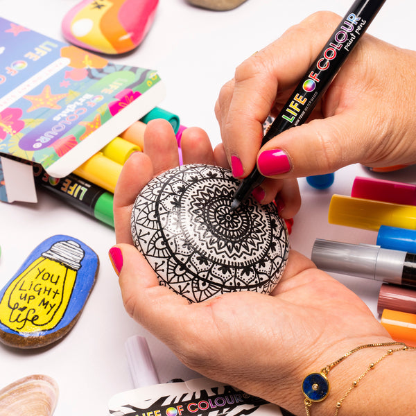 Essential Paint Pens for Rocks + Why to Use Paint Markers and Pens for Rock  Painting 