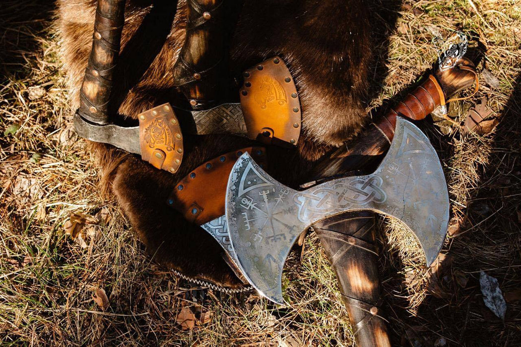 Engraved Double Sided Axe Vikingstyle