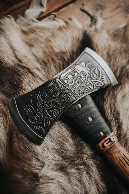 Engraved Double Bladed Axe Vikingstyle