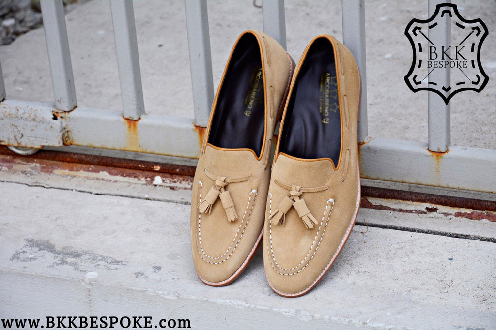 Tassel Loafer Cream Suede - Wooden Sole 