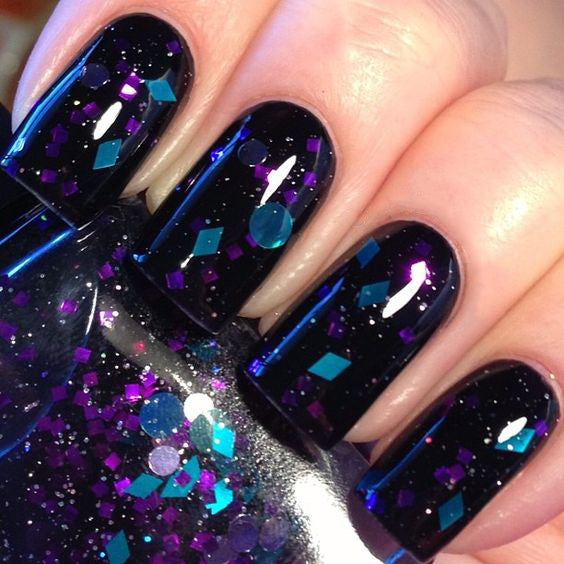 35 Black Nail Ideas To Screenshot For Your Next Mani Appointment