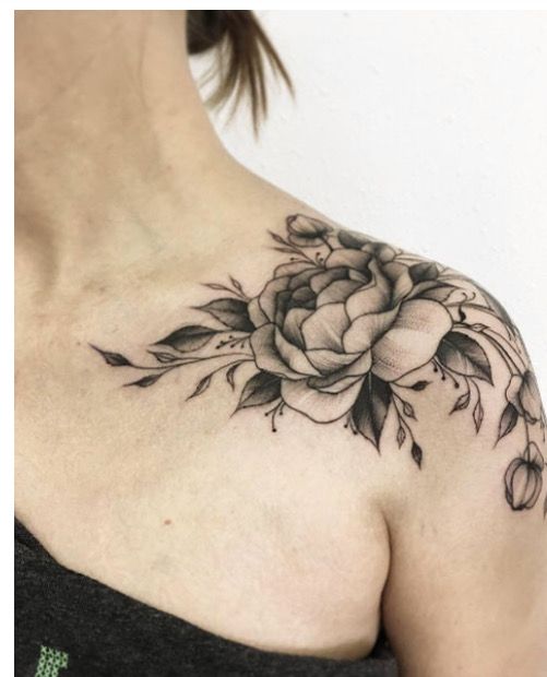 girl shoulder blade tattoos