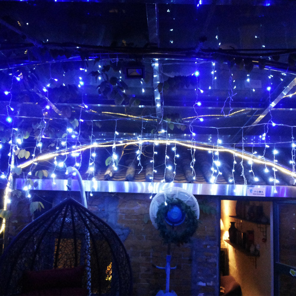 AGPtek 40Mx0.6M Linkable Fairy Curtain Lights Strings Connectable Lights 8 Lighting Modes