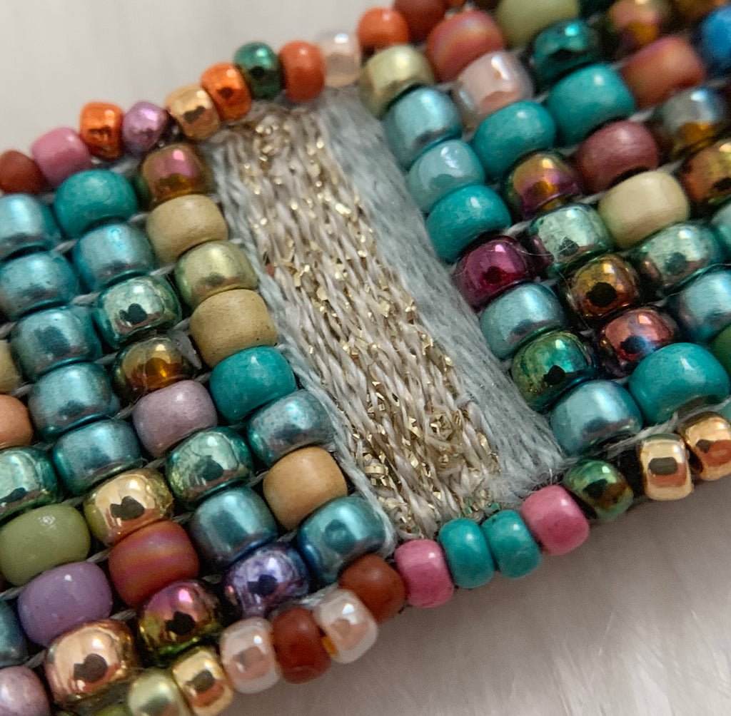 beaded bracelet with weaving yarn