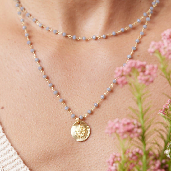 18 Inch 18K Gold Plated Double Layered Circle Pendant Necklace With Grey Chalcedony Beads Necklace - rockflowerpaper